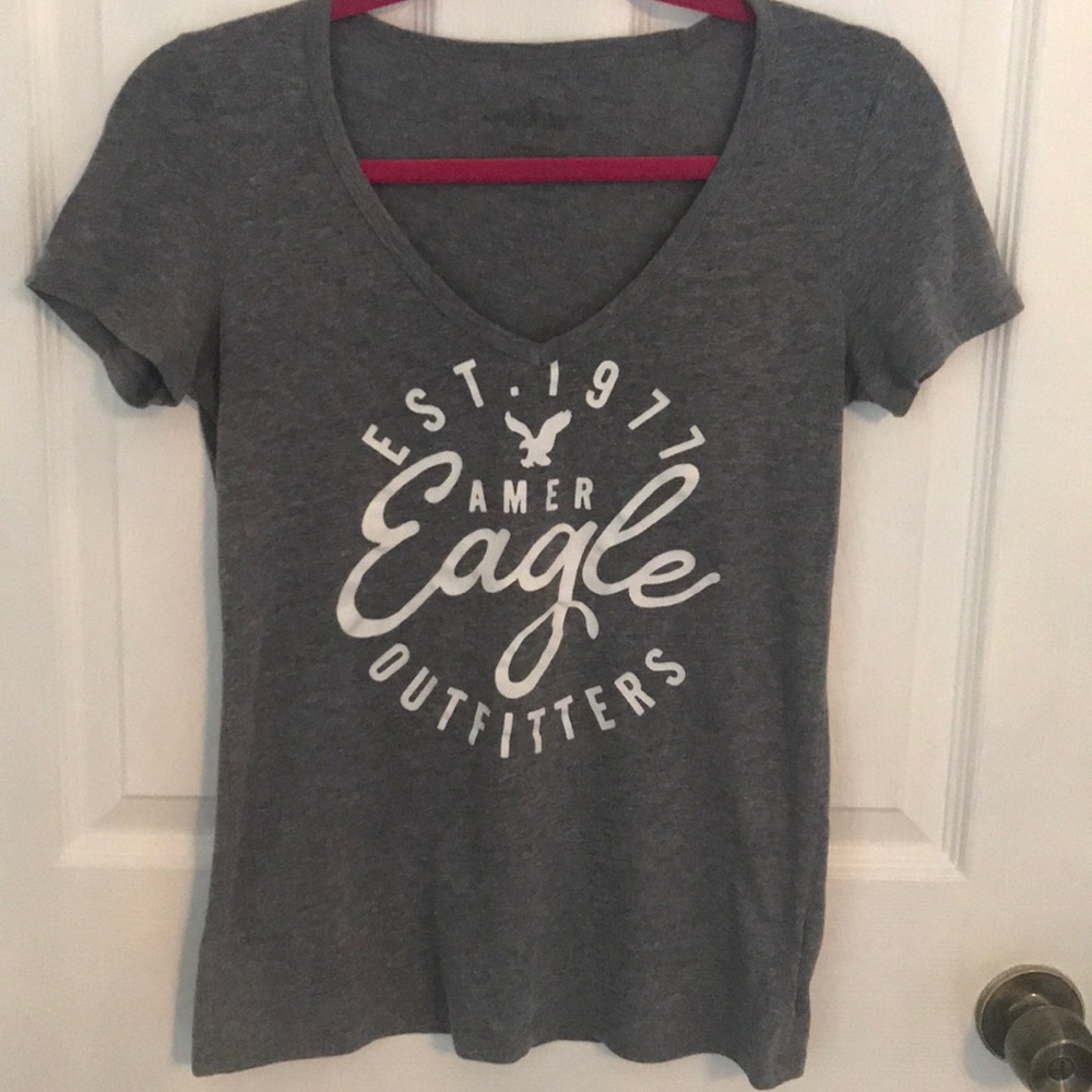 American Eagle Gray t-shirt